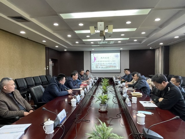 如何通过力量训练改善篮球运动员的速度和敏捷性?_1